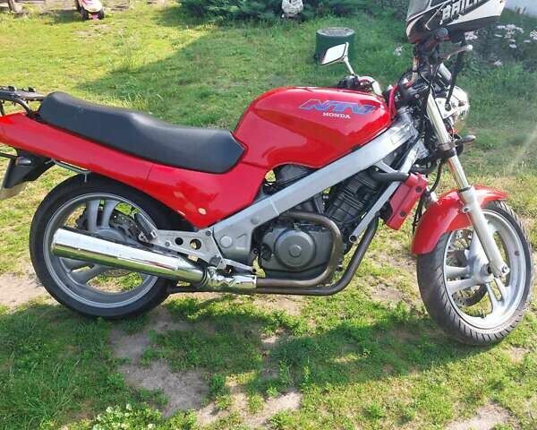 Хонда NTV 650 (Revere), объемом двигателя 0 л и пробегом 53 тыс. км за 2800 $, фото 1 на Automoto.ua