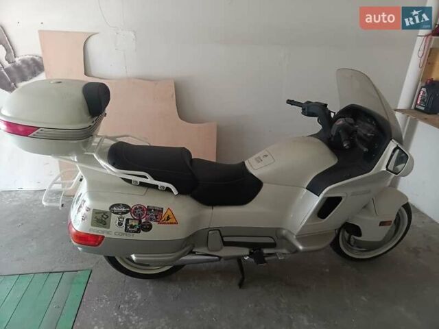 Белый Хонда PC 800 Pacific Coast, объемом двигателя 0.8 л и пробегом 40 тыс. км за 3500 $, фото 1 на Automoto.ua