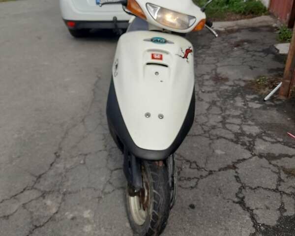 Белый Хонда Tact AF-30, объемом двигателя 0.05 л и пробегом 100 тыс. км за 280 $, фото 1 на Automoto.ua