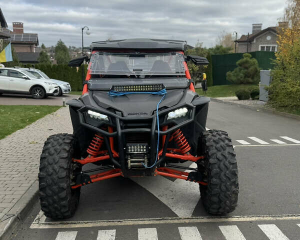 Красный Хонда Talon 1000, объемом двигателя 1 л и пробегом 6 тыс. км за 23500 $, фото 1 на Automoto.ua