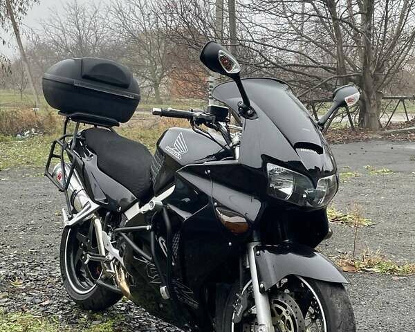 Чорний Хонда VFR 800F Interceptor, об'ємом двигуна 0.78 л та пробігом 68 тис. км за 5200 $, фото 1 на Automoto.ua