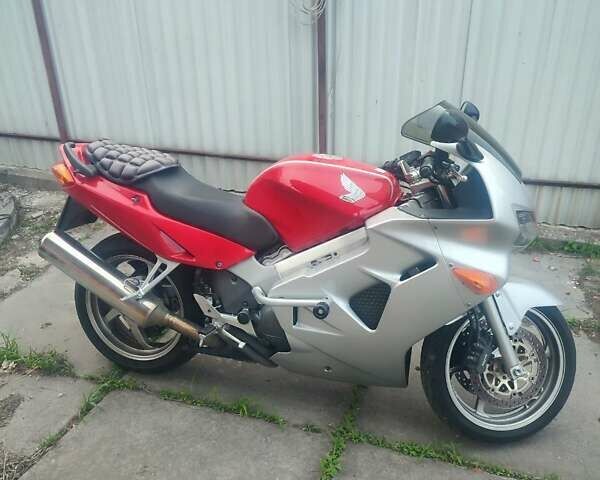 Червоний Хонда VFR 800F Interceptor, об'ємом двигуна 0.78 л та пробігом 36 тис. км за 3900 $, фото 1 на Automoto.ua
