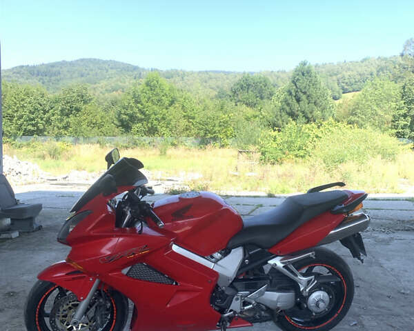 Красный Хонда VFR 800F Interceptor, объемом двигателя 0.79 л и пробегом 65 тыс. км за 3400 $, фото 1 на Automoto.ua