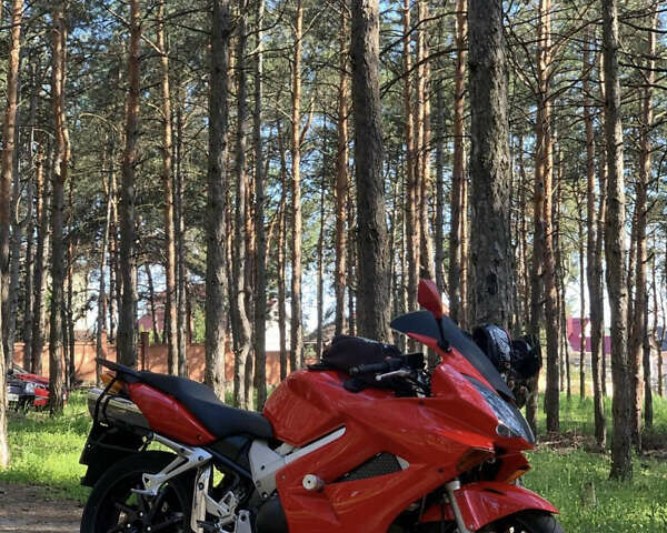 Красный Хонда VFR 800F Interceptor, объемом двигателя 0 л и пробегом 37 тыс. км за 4500 $, фото 1 на Automoto.ua