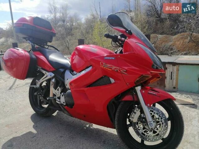 Красный Хонда VFR 800F Interceptor, объемом двигателя 0.78 л и пробегом 54 тыс. км за 5000 $, фото 1 на Automoto.ua