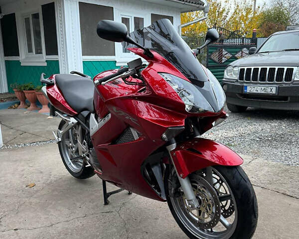 Красный Хонда VFR 800F Interceptor, объемом двигателя 0.78 л и пробегом 45 тыс. км за 5700 $, фото 1 на Automoto.ua