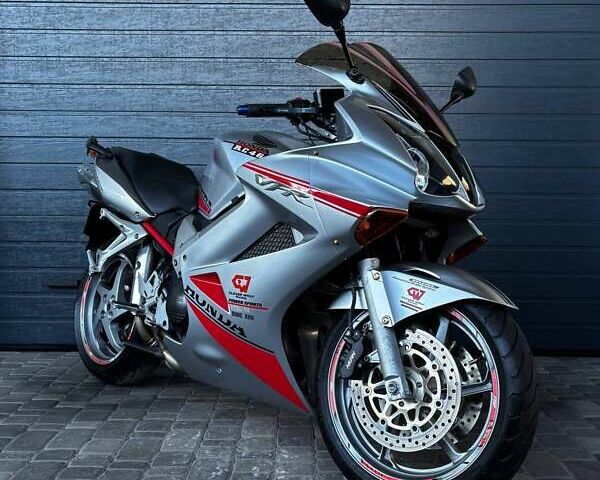 Сірий Хонда VFR 800F Interceptor, об'ємом двигуна 0.8 л та пробігом 37 тис. км за 5800 $, фото 1 на Automoto.ua