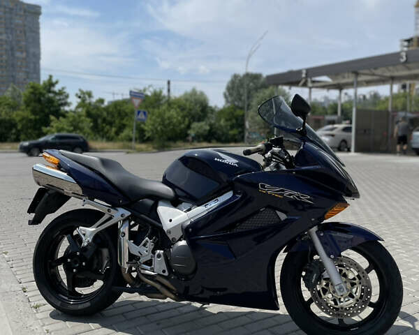 Синій Хонда VFR 800F Interceptor, об'ємом двигуна 0.8 л та пробігом 39 тис. км за 6500 $, фото 1 на Automoto.ua