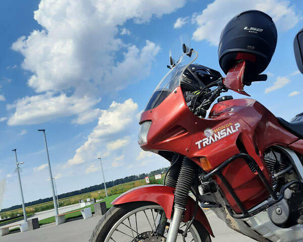 Червоний Хонда XL 600V Transalp, об'ємом двигуна 0.58 л та пробігом 81 тис. км за 2500 $, фото 1 на Automoto.ua