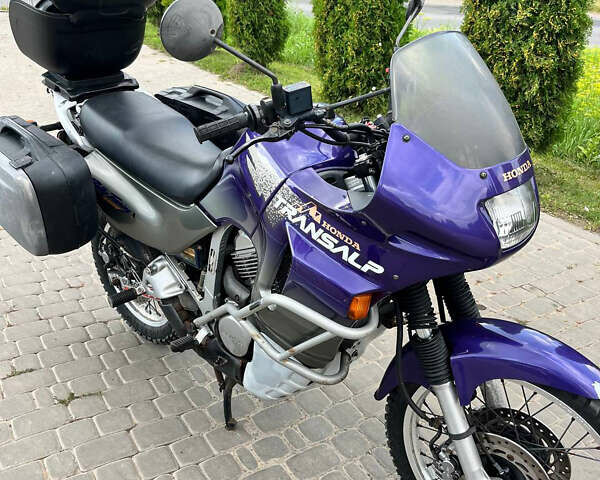 Хонда XL 600V Transalp, объемом двигателя 0.6 л и пробегом 66 тыс. км за 4100 $, фото 1 на Automoto.ua
