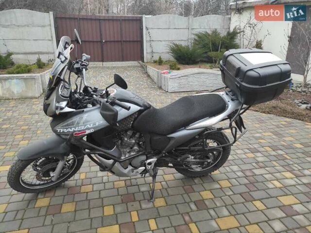 Сірий Хонда XL 700V Transalp, об'ємом двигуна 0.68 л та пробігом 64 тис. км за 4800 $, фото 1 на Automoto.ua