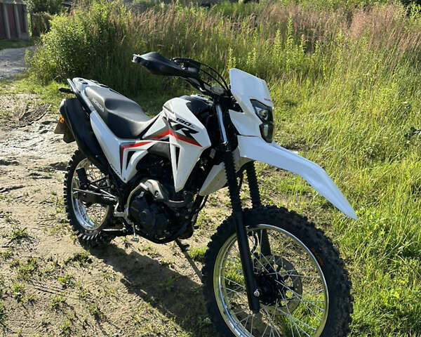 Белый Хонда XR 190 L, объемом двигателя 0.18 л и пробегом 1 тыс. км за 3200 $, фото 1 на Automoto.ua