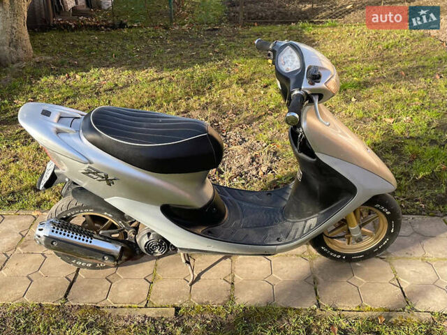 Серый Hongda Люкс, объемом двигателя 0 л и пробегом 13 тыс. км за 425 $, фото 1 на Automoto.ua