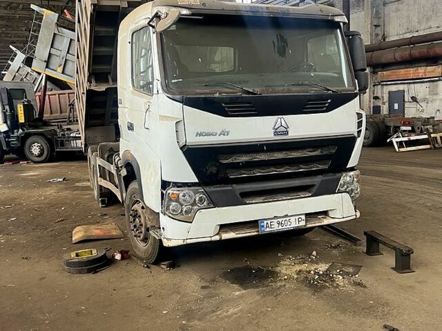 Хово ЗЗ, объемом двигателя 10 л и пробегом 23000 тыс. км за 30020 $, фото 1 на Automoto.ua