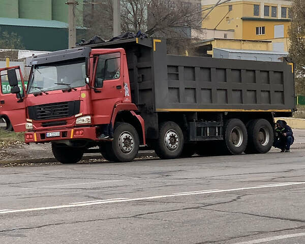 Хово ЗЗ 3407 2007 у Дніпро (Дніпропетровську) на Automoto.ua Червоний Хово ЗЗ 3407, об'ємом двигуна 9.7 л та пробігом 30 тис. км за 27500 $, фото 1 на Automoto.ua
