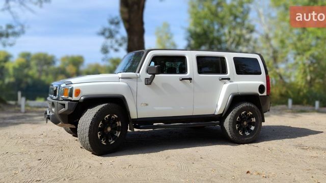 Білий Хаммер Н3, об'ємом двигуна 3.7 л та пробігом 244 тис. км за 21500 $, фото 1 на Automoto.ua