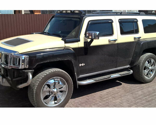 Черный Хаммер Н3, объемом двигателя 3.46 л и пробегом 160 тыс. км за 12500 $, фото 1 на Automoto.ua