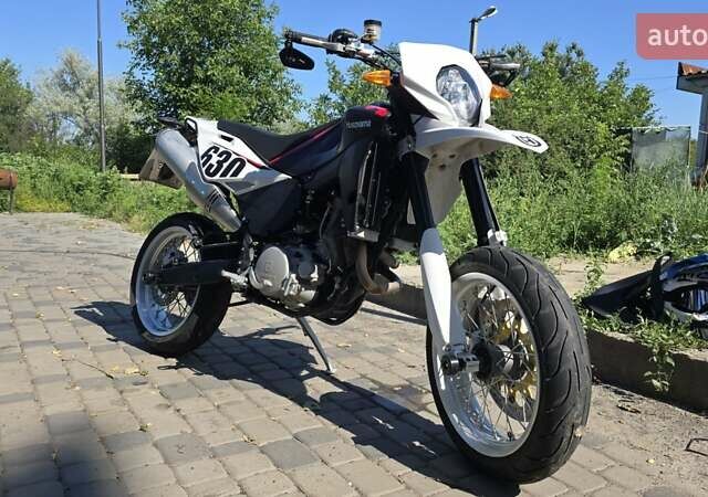 Черный Хускварна SM 610, объемом двигателя 0.6 л и пробегом 8 тыс. км за 5000 $, фото 1 на Automoto.ua