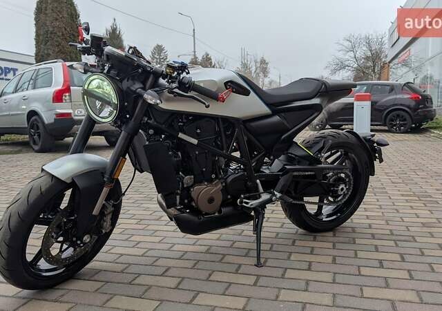 Белый Хускварна Vitpilen, объемом двигателя 0.7 л и пробегом 7 тыс. км за 7999 $, фото 1 на Automoto.ua