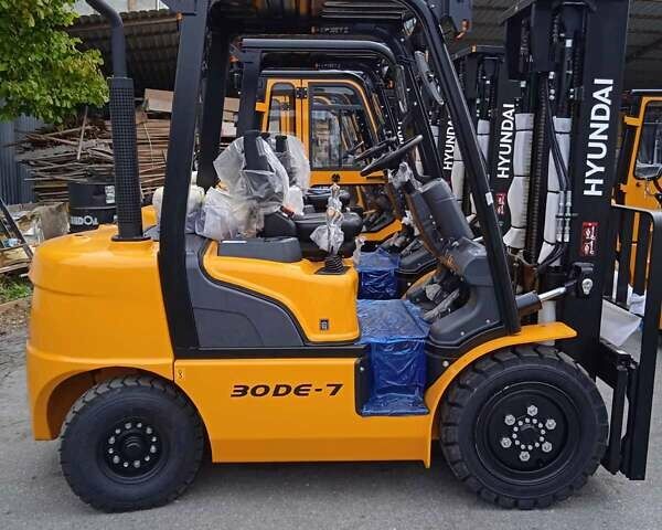 Жовтий Хендай 30D, об'ємом двигуна 0 л та пробігом 0 тис. км за 27930 $, фото 1 на Automoto.ua