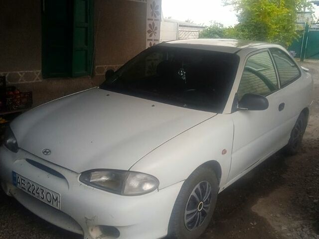 Білий Хендай Акцент, об'ємом двигуна 1.5 л та пробігом 365 тис. км за 1250 $, фото 1 на Automoto.ua