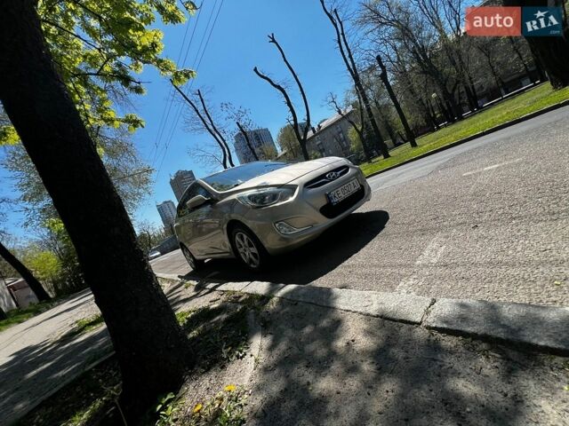 Белый Хендай Акцент, объемом двигателя 1.6 л и пробегом 76 тыс. км за 8500 $, фото 1 на Automoto.ua