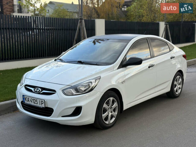 Хендай Акцент 2011 в Белой Церкве на Automoto.ua Белый Хендай Акцент, объемом двигателя 1.4 л и пробегом 143 тыс. км за 7600 $, фото 1 на Automoto.ua