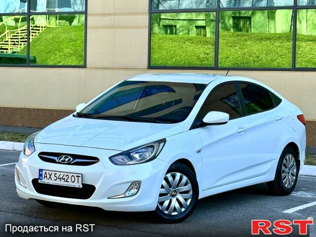 Белый Хендай Акцент, объемом двигателя 1.4 л и пробегом 187 тыс. км за 7750 $, фото 1 на Automoto.ua
