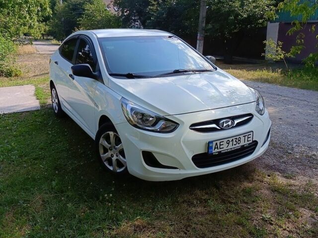 Білий Хендай Акцент, об'ємом двигуна 1.4 л та пробігом 181 тис. км за 7500 $, фото 1 на Automoto.ua