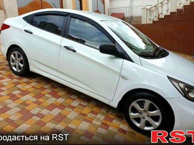 Білий Хендай Акцент, об'ємом двигуна 1.4 л та пробігом 250 тис. км за 6800 $, фото 1 на Automoto.ua