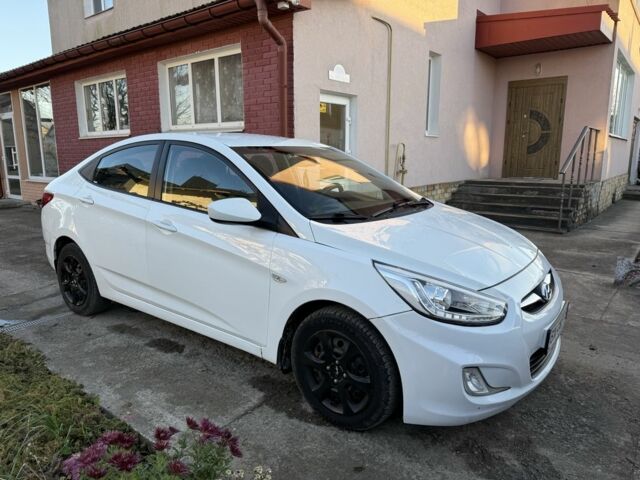 Білий Хендай Акцент, об'ємом двигуна 1.4 л та пробігом 220 тис. км за 5450 $, фото 1 на Automoto.ua