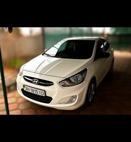 Білий Хендай Акцент, об'ємом двигуна 1.4 л та пробігом 92 тис. км за 10000 $, фото 1 на Automoto.ua