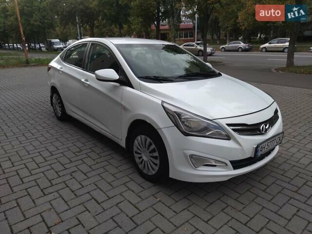 Білий Хендай Акцент, об'ємом двигуна 1.4 л та пробігом 230 тис. км за 5300 $, фото 1 на Automoto.ua