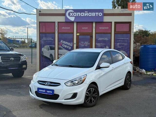 Білий Хендай Акцент, об'ємом двигуна 1.59 л та пробігом 162 тис. км за 8100 $, фото 1 на Automoto.ua