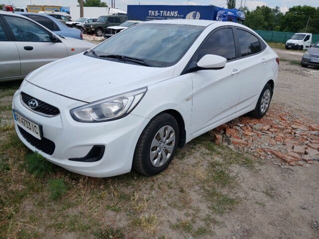 Белый Хендай Акцент, объемом двигателя 1.4 л и пробегом 217 тыс. км за 5750 $, фото 1 на Automoto.ua
