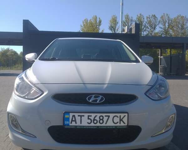 Хендай Акцент 2018 в Надворной на Automoto.ua Белый Хендай Акцент, объемом двигателя 1.58 л и пробегом 79 тыс. км за 11800 $, фото 1 на Automoto.ua
