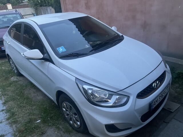 Белый Хендай Акцент, объемом двигателя 1.4 л и пробегом 134 тыс. км за 7500 $, фото 1 на Automoto.ua