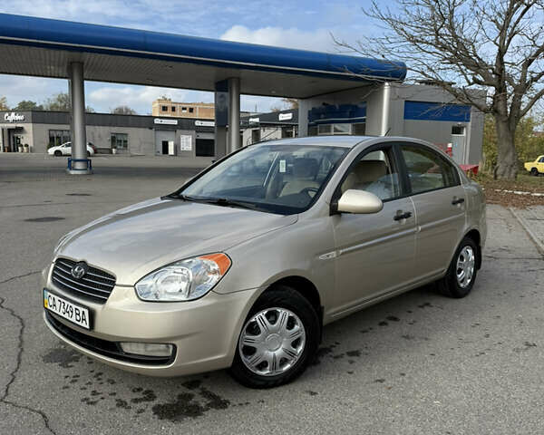 Хендай Акцент 2009 в Черкассах на Automoto.ua Бежевый Хендай Акцент, объемом двигателя 1.4 л и пробегом 200 тыс. км за 4400 $, фото 1 на Automoto.ua