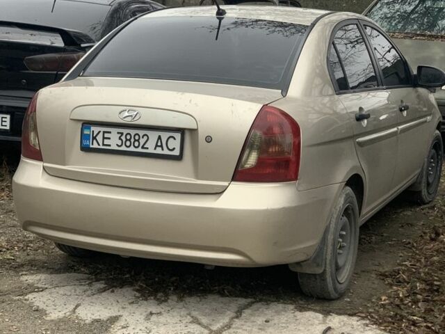 Бежевий Хендай Акцент, об'ємом двигуна 1.4 л та пробігом 240 тис. км за 2800 $, фото 1 на Automoto.ua