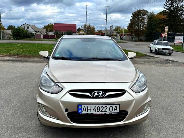 Бежевий Хендай Акцент, об'ємом двигуна 1.4 л та пробігом 235 тис. км за 6000 $, фото 1 на Automoto.ua
