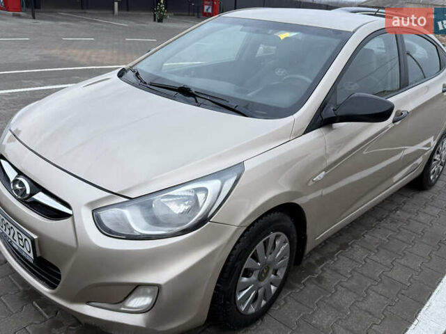 Бежевый Хендай Акцент, объемом двигателя 1.44 л и пробегом 152 тыс. км за 7900 $, фото 1 на Automoto.ua