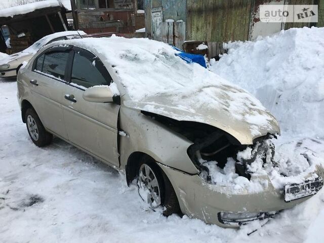 Бежевый Хендай Акцент, объемом двигателя 0 л и пробегом 140 тыс. км за 1950 $, фото 1 на Automoto.ua