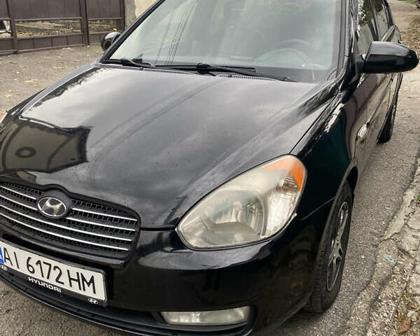 Черный Хендай Акцент, объемом двигателя 1.4 л и пробегом 343 тыс. км за 5000 $, фото 1 на Automoto.ua