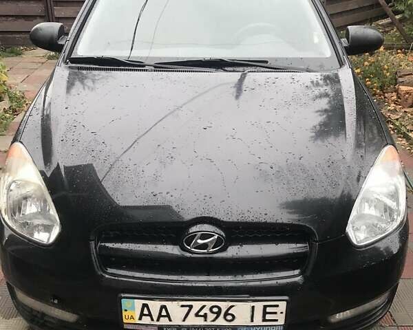 Черный Хендай Акцент, объемом двигателя 1.6 л и пробегом 187 тыс. км за 5200 $, фото 1 на Automoto.ua