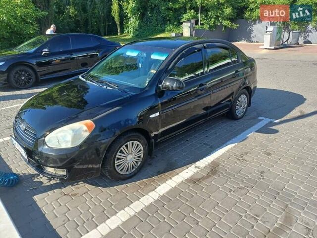 Черный Хендай Акцент, объемом двигателя 1.4 л и пробегом 317 тыс. км за 4000 $, фото 1 на Automoto.ua