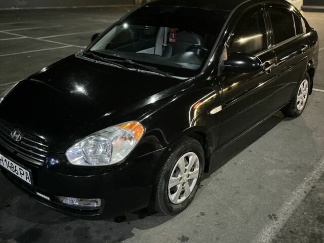 Черный Хендай Акцент, объемом двигателя 1.4 л и пробегом 197 тыс. км за 4800 $, фото 1 на Automoto.ua