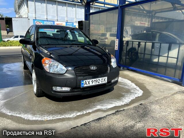 Черный Хендай Акцент, объемом двигателя 1.4 л и пробегом 212 тыс. км за 5200 $, фото 1 на Automoto.ua