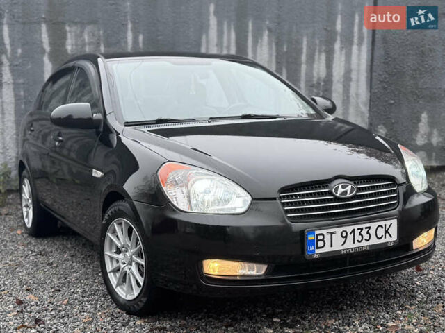 Черный Хендай Акцент, объемом двигателя 1.4 л и пробегом 139 тыс. км за 5999 $, фото 1 на Automoto.ua
