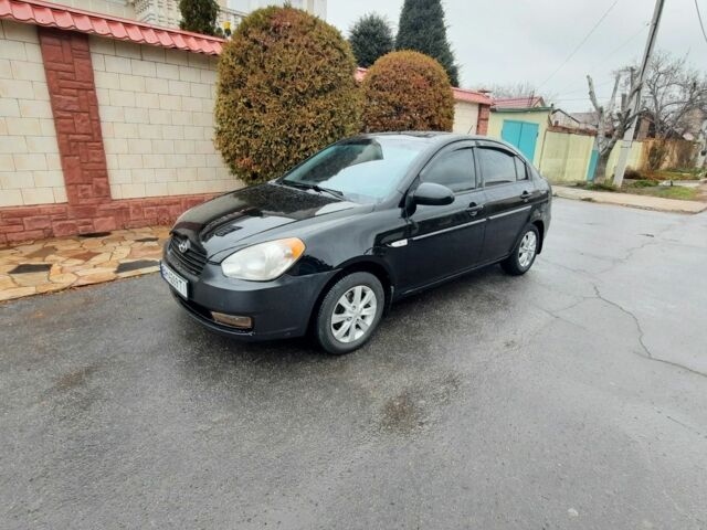 Черный Хендай Акцент, объемом двигателя 1.4 л и пробегом 210 тыс. км за 3900 $, фото 1 на Automoto.ua