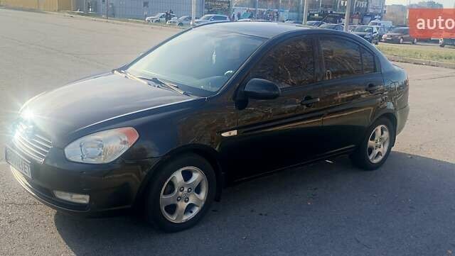 Черный Хендай Акцент, объемом двигателя 1.49 л и пробегом 204 тыс. км за 5280 $, фото 1 на Automoto.ua